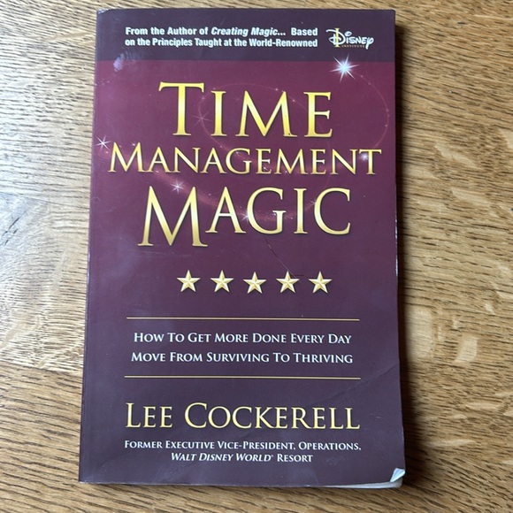 2 Disney Creating Magic & Time Management Magic Hardback Books by Lee Cockerell - Picture 13 of 16